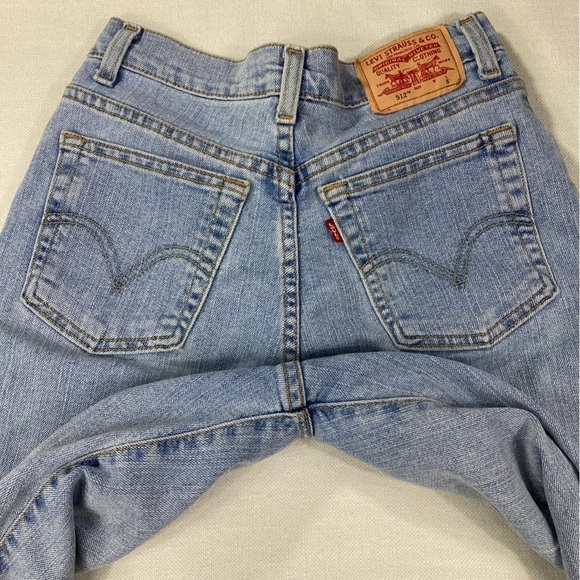 LEVI’S | 512 Classic Slim Tapered Light Wash Jean - Picture 11 of 15